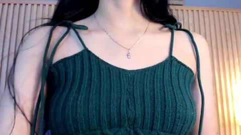 Snapshot of lana_dol chatting on 09-29-25, 12:10 ... .          . ... online show from 09-29-25, 12:10
