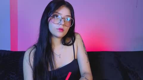 Snapshot of lana_dol chatting on 03-21-26, 03:33 ... . . ... online show from 03-21-26, 03:33