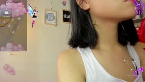 Snapshot of lana_dreams_ chatting on 09-25-25, 03:16 Lana online show from 09-25-25, 03:16