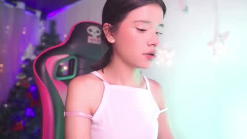 Snapshot of lana_dreams_ chatting on 12-16-25, 12:48 Lana online show from 12-16-25, 12:48