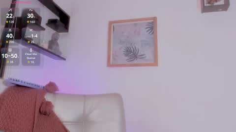 LANA online show from 11-07-25, 02:55