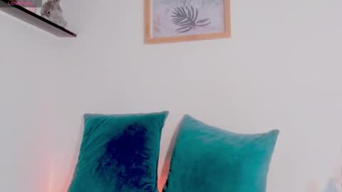 LANA online show from 11-25-25, 02:55