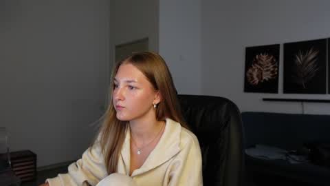 LANA JEWEL online show from 07-21-26, 05:43