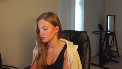 LANA JEWEL online show from 07-27-26, 06:42