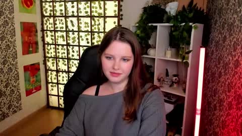 Snapshot of lana_moon__ chatting on 10-19-25, 08:26 Lana online show from 10-19-25, 08:26