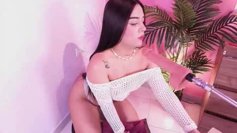 LANA online show from 10-24-25, 03:47