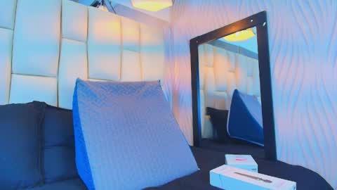 Vanessa  online show from 04-23-26, 12:04