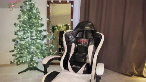 Snapshot of lana_younes chatting on 12-11-24, 11:08 Lana online show from 12-11-24, 11:08