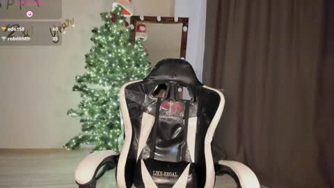 Snapshot of lana_younes chatting on 01-17-25, 12:10 Lana online show from 01-17-25, 12:10