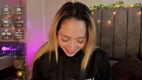 Lana online show from 02-08-26, 05:22