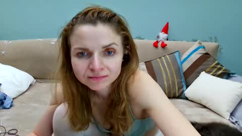 Snapshot of lanaangeldream chatting on 02-09-25, 03:32 Lana online show from 02-09-25, 03:32