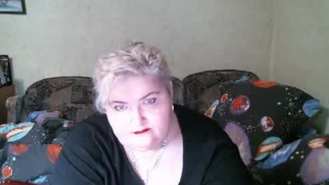 lanacat555 online show from 02-01-25, 08:16