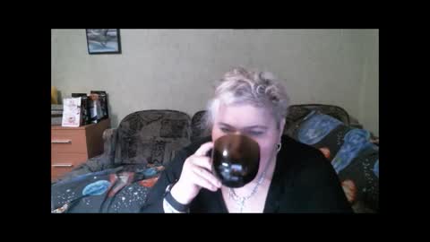 lanacat555 online show from 02-03-25, 10:00