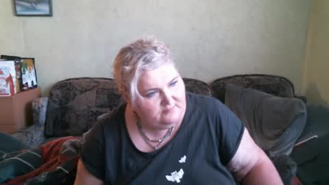 lanacat555 online show from 03-09-25, 12:53