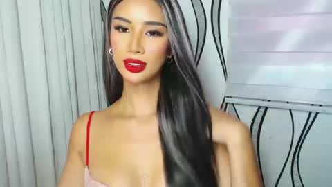 Snapshot of lanadel_hilton chatting on 12-01-24, 11:36 Lana online show from 12-01-24, 11:36