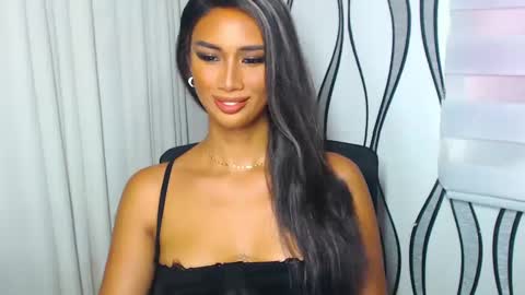 Snapshot of lanadel_hilton chatting on 01-06-25, 12:37 Lana online show from 01-06-25, 12:37