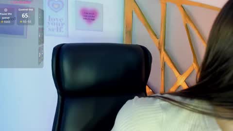 Snapshot of lanajones_ chatting on 11-25-25, 12:27 LanaJones online show from 11-25-25, 12:27