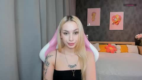 Lana online show from 02-25-26, 03:16