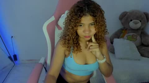 Snapshot of lanarouse1 chatting on 02-15-25, 01:31 Lana  online show from 02-15-25, 01:31