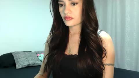 lanawinters1 online show from 04-14-26, 02:39