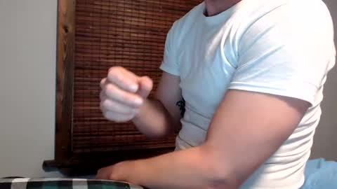 Snapshot of lancehardin chatting on 01-06-25, 12:37 Lance online show from 01-06-25, 12:37