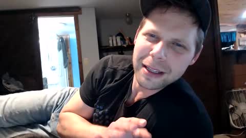 Snapshot of lancehardin chatting on 01-23-25, 12:46 Lance online show from 01-23-25, 12:46