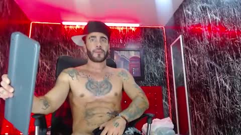 Snapshot of lancelot_benwick chatting on 02-27-25, 09:47 Lancelot Benwick online show from 02-27-25, 09:47