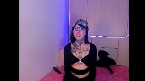 Lani Bloom  online show from 10-30-25, 12:34