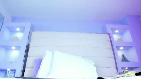 Lanna online show from 02-18-25, 02:49