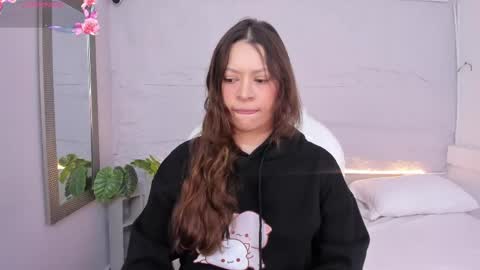 Lanna online show from 04-24-26, 11:45