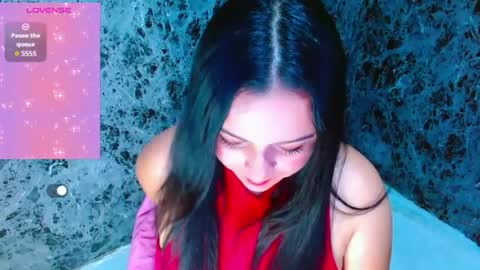 Snapshot of lanna_belle28 chatting on 06-18-26, 12:53 Lanna online show from 06-18-26, 12:53