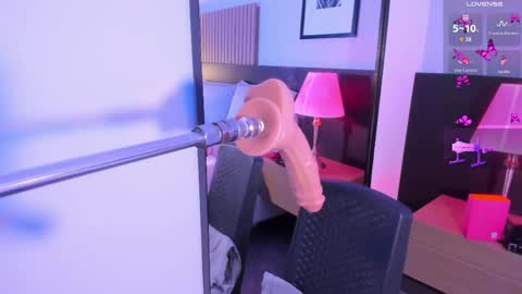 Lanna 4 online show from 04-18-26, 07:07