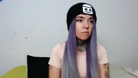 Snapshot of lannie_gonzales chatting on 01-28-25, 02:21 LANNIE   online show from 01-28-25, 02:21