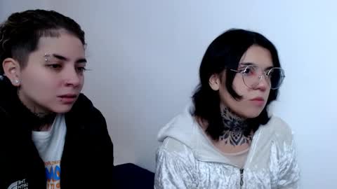 Snapshot of lannie_gonzales chatting on 02-14-25, 02:54 LANNIE   online show from 02-14-25, 02:54