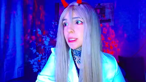 LANNIE   online show from 11-08-25, 10:52