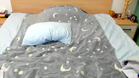 Snapshot of lanny_fandi chatting on 12-15-24, 05:45 Fandi online show from 12-15-24, 05:45