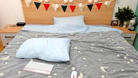 Snapshot of lanny_fandi chatting on 12-27-24, 09:17 Fandi online show from 12-27-24, 09:17