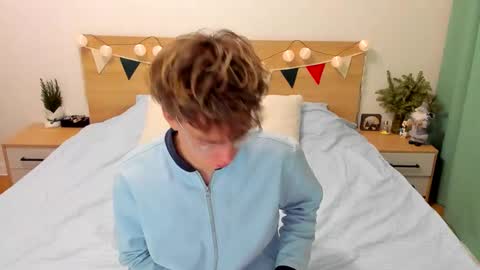 Snapshot of lanny_fandi chatting on 01-13-25, 05:23 Fandi online show from 01-13-25, 05:23