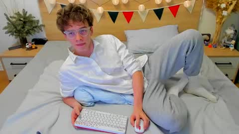 Snapshot of lanny_fandi chatting on 01-24-25, 07:51 Fandi online show from 01-24-25, 07:51