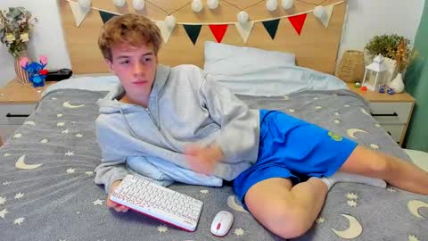 Snapshot of lanny_fandi chatting on 03-06-25, 08:52 Fandi online show from 03-06-25, 08:52