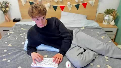 Snapshot of lanny_fandi chatting on 03-09-25, 06:54 Fandi online show from 03-09-25, 06:54