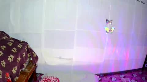 lara101732 online show from 11-15-25, 09:06