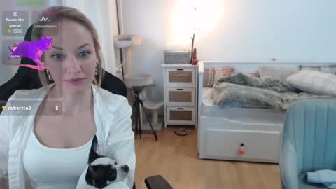 Lara online show from 10-02-25, 04:03