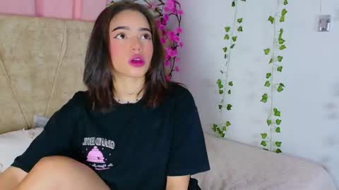 Lara Gill online show from 02-26-26, 07:35