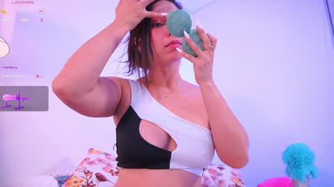 Snapshot of lara_giraldo chatting on 02-02-25, 03:10 Hello Guys I am Lara Giraldo  WELCOME To my room online show from 02-02-25, 03:10