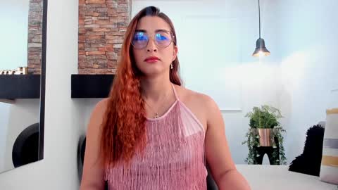      700  200   online show from 01-15-25, 12:15