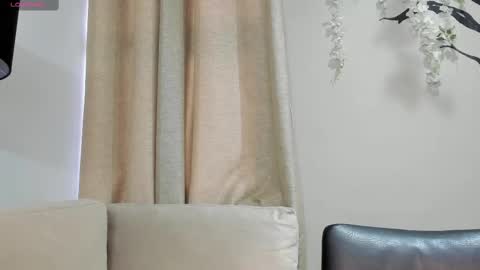      700  200   online show from 11-16-25, 12:00