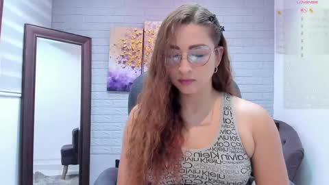 Snapshot of lara_martin chatting on 05-11-26, 07:55 700 200 online show from 05-11-26, 07:55