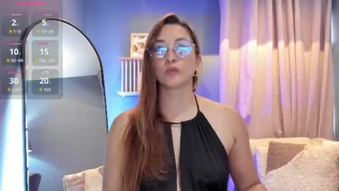 Snapshot of lara_martin chatting on 07-19-26, 12:09 700 200 online show from 07-19-26, 12:09