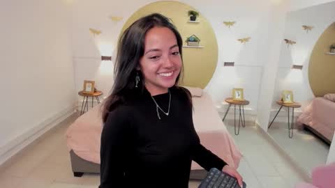 lara online show from 10-14-25, 08:20